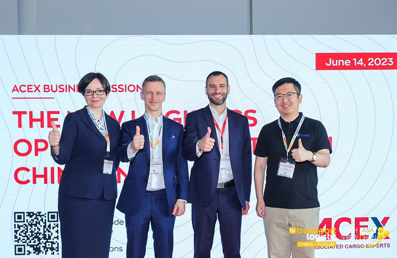 Шанхай — На выставке Transport Logistic China 2023, организованной совместно с ACEX, компании MOSCOW CARGO и SKY CHAIN WORLDWIDE выступили в качестве участников и докладчиков на сессии, посвящённой развитию грузоперевозок между Россией и Китаем и интеграции мультимодальных решений.